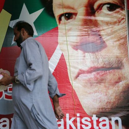 القضاء الباكستاني يعيد السماح لحزب عمران خان باستخدام رمزه الانتخابي
