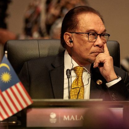 رئيس وزراء ماليزيا: الغرب يتحامل على الصين ويعاني خوفاً مرضياً منها