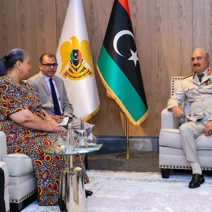 ليبيا.. حفتر يبحث خارطة الطريق مع المبعوثة الأممية ويشددان على أهمية التهدئة بطرابلس