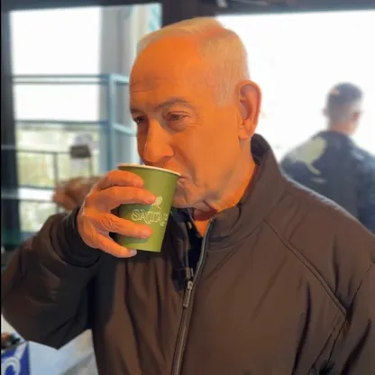 نتنياهو ينشر فيديو رداً على شائعات بشأن وفاته