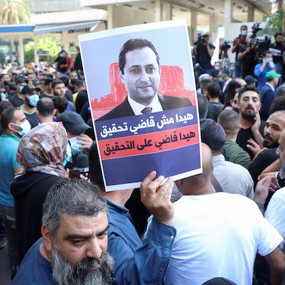 10 أسئلة وأجوبة بشأن تطورات ملف انفجار مرفأ بيروت