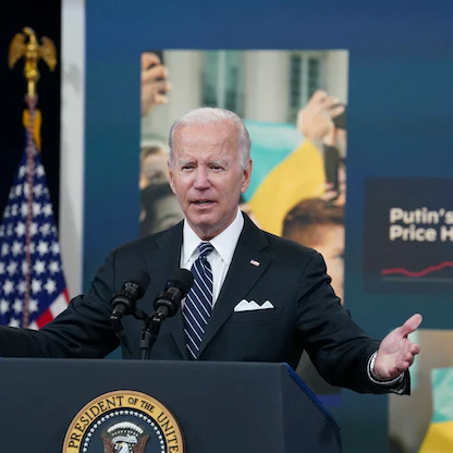 ترشح بايدن يشعل النقاش بشأن عمر الرئيس الأميركي.. ويذكر بحقبة ريغان