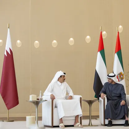 رئيس الإمارات وأمير قطر يبحثان مقترحات بايدن بشأن غزة