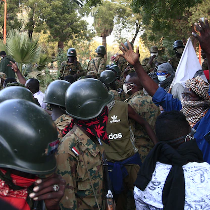 السودان.. المخابرات تحذر من "كارثة سياسية" تلوح في الآفق