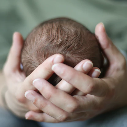 اكتئاب ما بعد الولادة.. الأعراض والأسباب وطرق الوقاية