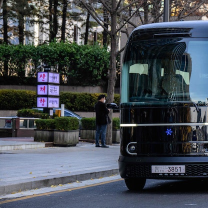 كوريا الجنوبية تطلق أول حافلة ذاتية القيادة على طرقها