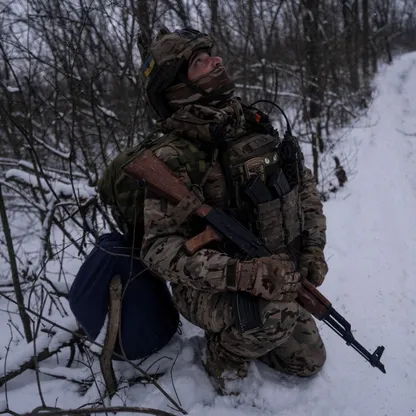 مفاوضات أوكرانيا | زيلينسكي يلمح إلى "نشر قوات أميركية"..  وقمة جديدة لـ"تحالف الراغبين"