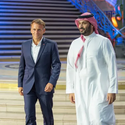 زيارة ولي العهد السعودي إلى فرنسا.. تعزيز الشراكة الاستراتيجية وسط أزمات دولية وإقليمية