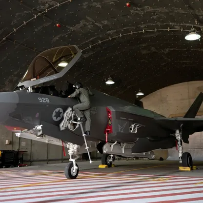 كيف طورت إسرائيل مقاتلات F-35 خصيصاً للحرب ضد إيران؟