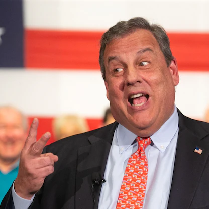 كريس كريستي يدخل سباق البيت الأبيض.. وترمب: "حاكم فاشل"