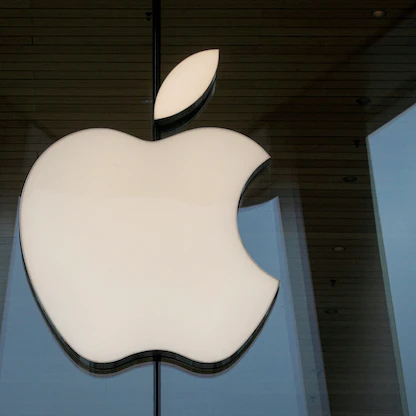 البرازيل.. حكم قضائي يُلزم أبل دفع 20 مليون دولار