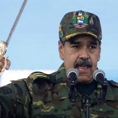 مادورو يتعهد بتحدي أي محاولة أميركية للإطاحة بحكومته: "الفشل ليس خياراً"