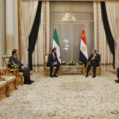 السيسي يجتمع مع الشرع لأول مرة في القاهرة