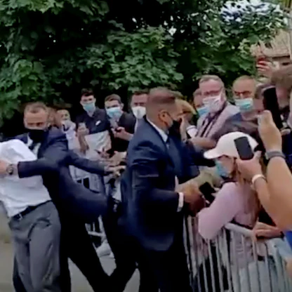 فرنسا.. حبس "صافع ماكرون" 4 أشهر