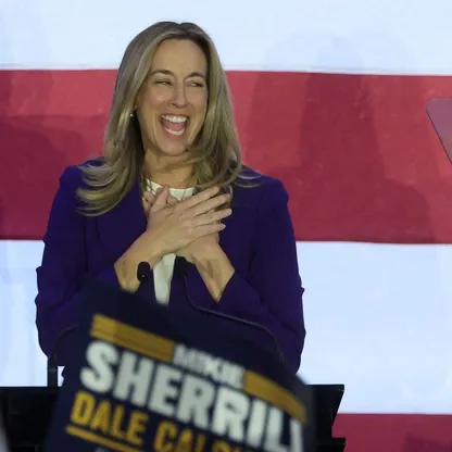 انتخاب الديمقراطية ميكي شيريل حاكمة لولاية نيوجيرسي