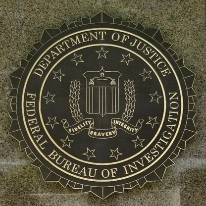 دعوى قضائية تتهم البيت الأبيض بفرض نفوذ "غير مسبوق" على FBI