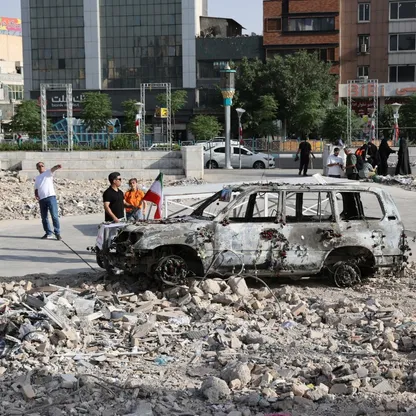 إيران أمام خيار صعب بعد ضربات أميركا وإسرائيل.. الدبلوماسية أم التحدي؟