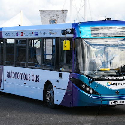 بريطانيا تطلق أول خط للحافلات الذاتية القيادة     