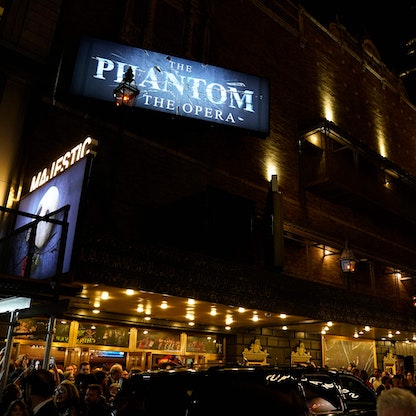 "شبح الأوبرا".. أقدم مسرحيات برودواي بعرض أخير في نيويورك    