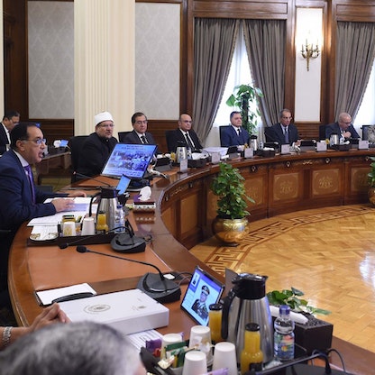 بشروط.. مصر تسمح للمقيمين في الخارج باستيراد سيارة معفاة من الضرائب