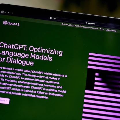 شركة "OpenAI" تستقطب اهتماماً واسعاً في قطاع التكنولوجيا