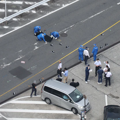 اليابان.. "جسم مشبوه" يلغي جلسة محاكمة المتهم باغتيال شينزو آبي