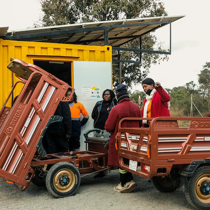 استثمارات الطاقة المتجددة في إفريقيا عند مستوى "مقلق"