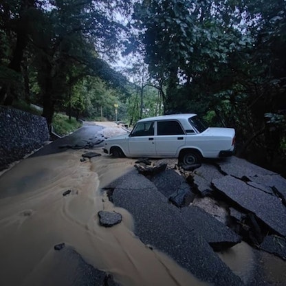 ضحايا في حرائق غابات وفيضانات تشهدها روسيا