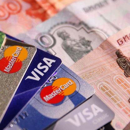 كيف نجحت روسيا في الاستغناء عن "فيزا" و"ماستركارد"؟