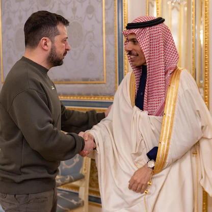 زيلينسكي يستقبل وزير الخارجية السعودي في كييف