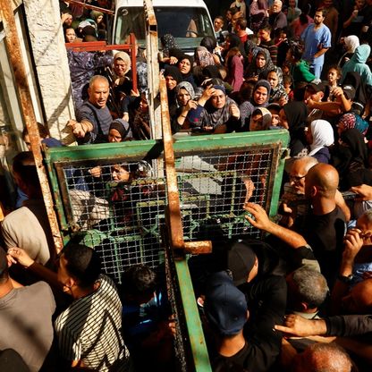 إسرائيل تدعو سكان جنوب غزة إلى النزوح غرباً "لتلقي المساعدات"