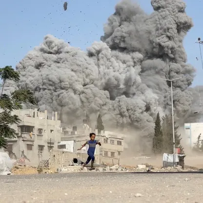 الأمم المتحدة تحذر من "التطهير العرقي" في غزة: نقل الفلسطينيين القسري "جريمة حرب"