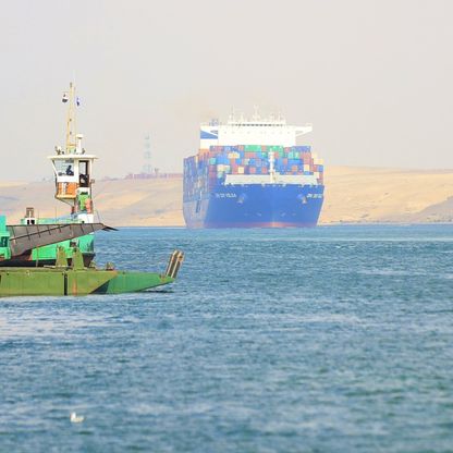مصر تؤكد انتظام الملاحة بقناة السويس.. وتحذر من مخاطر عدم الاستقرار بالمنطقة