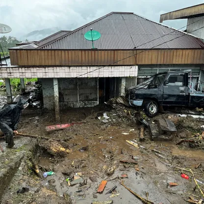 فيضانات شرق آسيا.. وفاة 87 في تايلندا و174 على الأقل بإندونيسيا