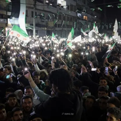 بالصور.. سوريا تحيي ذكرى سقوط الأسد بعروض عسكرية واحتفالات شعبية