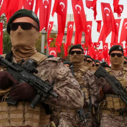 بعد حملة اعتقالات.. محكمة تركية تأمر بحبس رئيس بلدية أضنة بتهم فساد