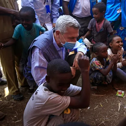 مفوض الأمم المتحدة للاجئين: تغيير مبادئ اللجوء سيكون "كارثياً"