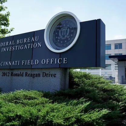 الادعاء الأميركي يسعى لعزل محامي مدير FBI الأسبق جيمس كومي