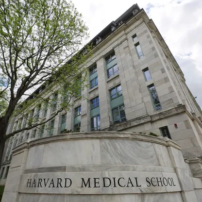 السلطات الأميركية تحقق في انفجار "متعمد" بجامعة هارفارد