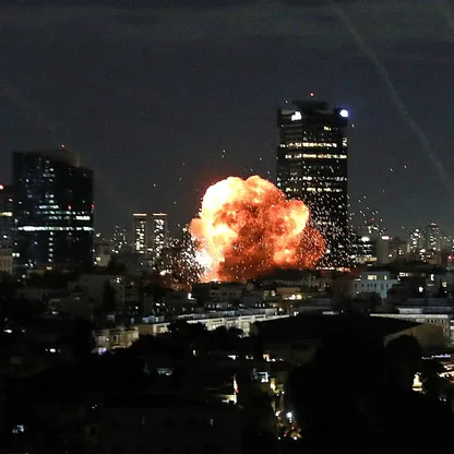 الحرب على إيران.. ترمب يعلن اغتيال خامنئي