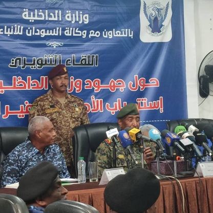البرهان يتعهد بإرساء الأمن في الخرطوم وإخلاءها من القوات العسكرية