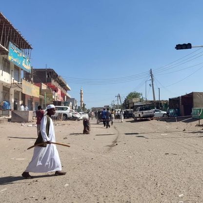 معاناة متفاقمة.. استمرار قطع الاتصالات يشل الحياة في السودان