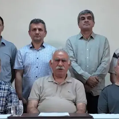 تركيا.. لجنة برلمانية تلتقي زعيم "العمل الكردستاني" عبد الله أوجلان في محبسه