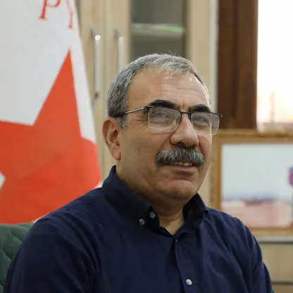 أكراد سوريا يخططون لبحث "الإدارة الذاتية" لمناطقهم مع حكومة دمشق رغم الاعتراضات