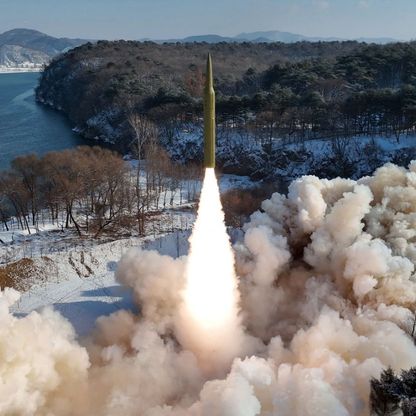 سول تفرض عقوبات مرتبطة ببرامج كوريا الشمالية النووية