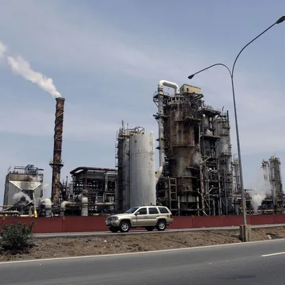 فنزويلا.. بين احتياطيات نفط هائلة وتحديات تعيق استغلالها