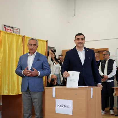 رومانيا.. انتخابات رئاسية معقدة تتأرجح بين نفوذ روسيا والولايات المتحدة