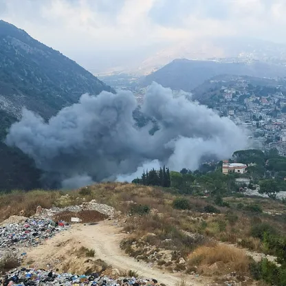 غارات إسرائيلية عنيفة على جنوب لبنان تقتل 11 شخصاً