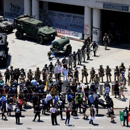 احتجاجات لوس أنجلوس.. قاض أميركي يرفض طلباً بوقف فوري لنشر القوات الفيدرالية