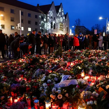 ألمانيا.. اعتقال 5 مشتبهين بالتخطيط لهجوم في سوق لعيد الميلاد